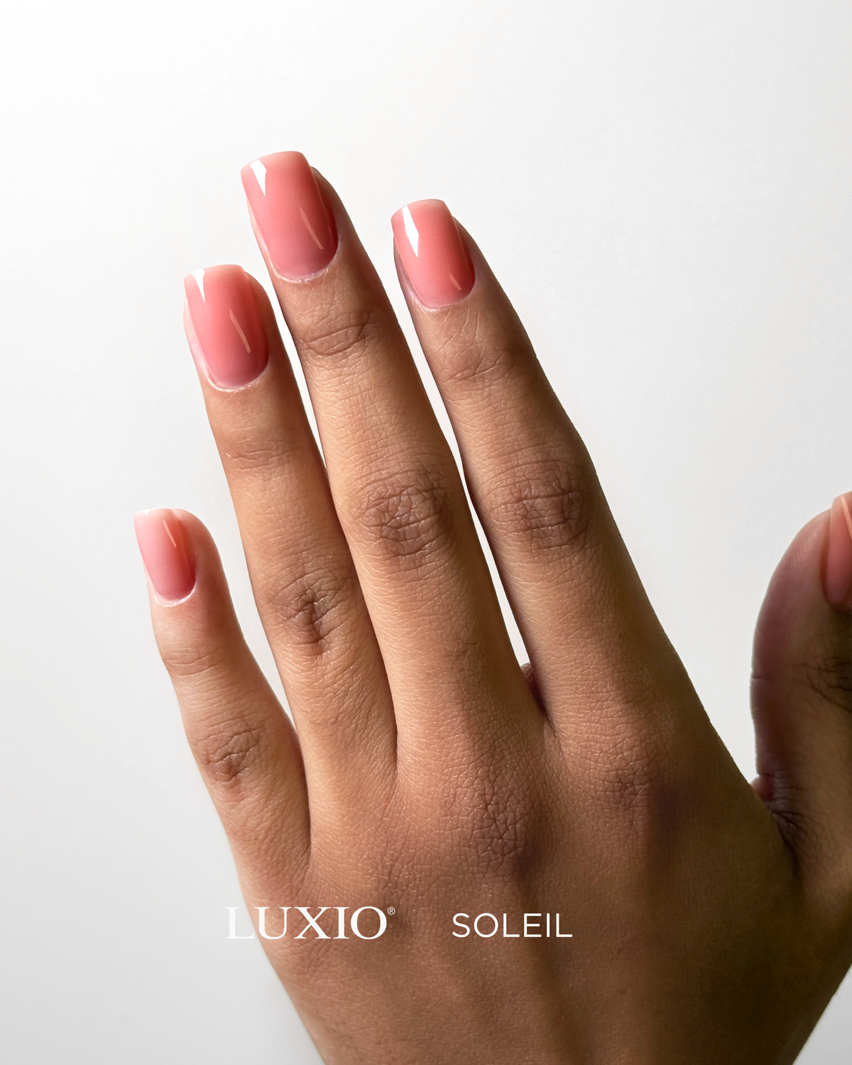 Akzentz Luxio Soleil 15 mL color gel bottle with swatch