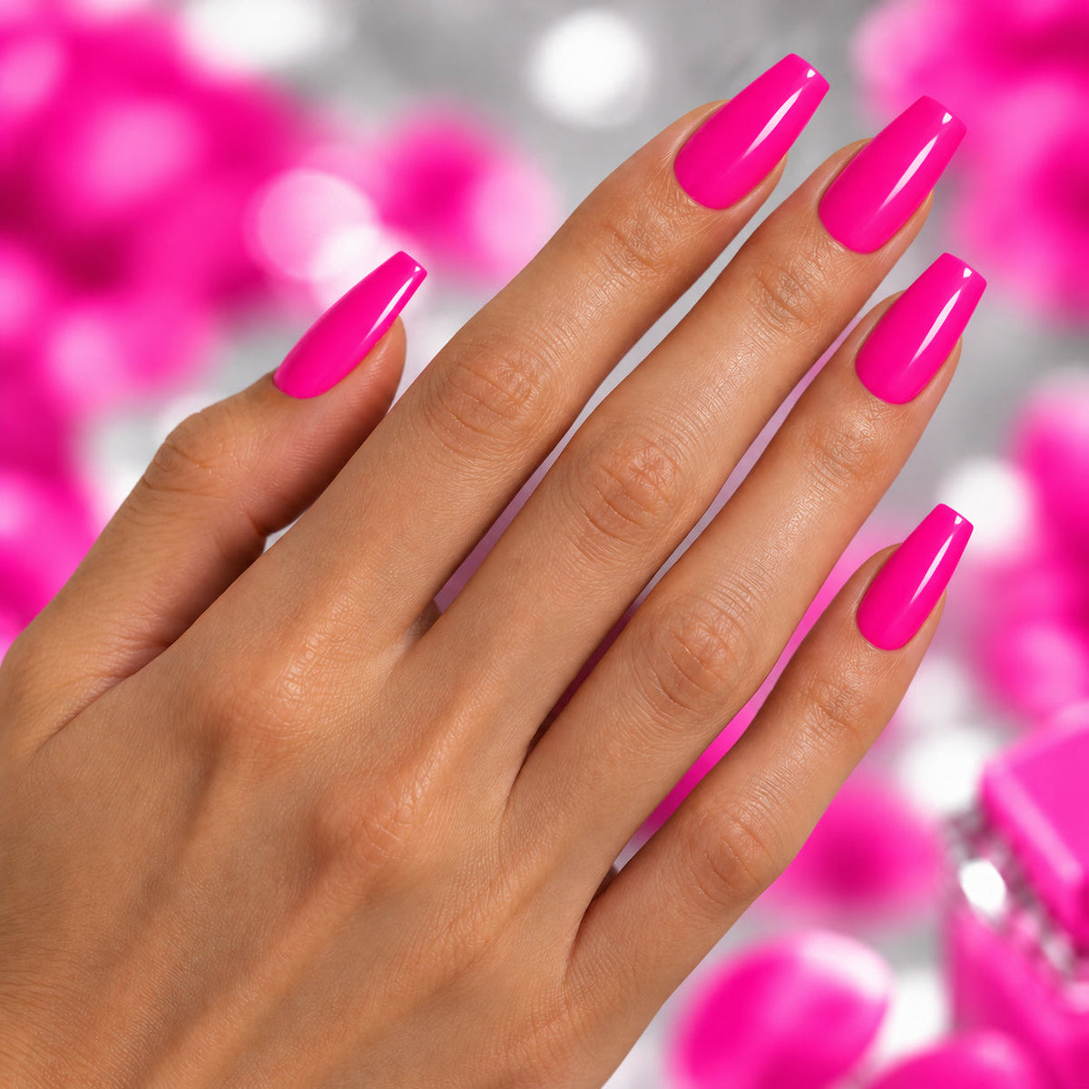 BEMI Creami Fever O05 nails in a color photo.