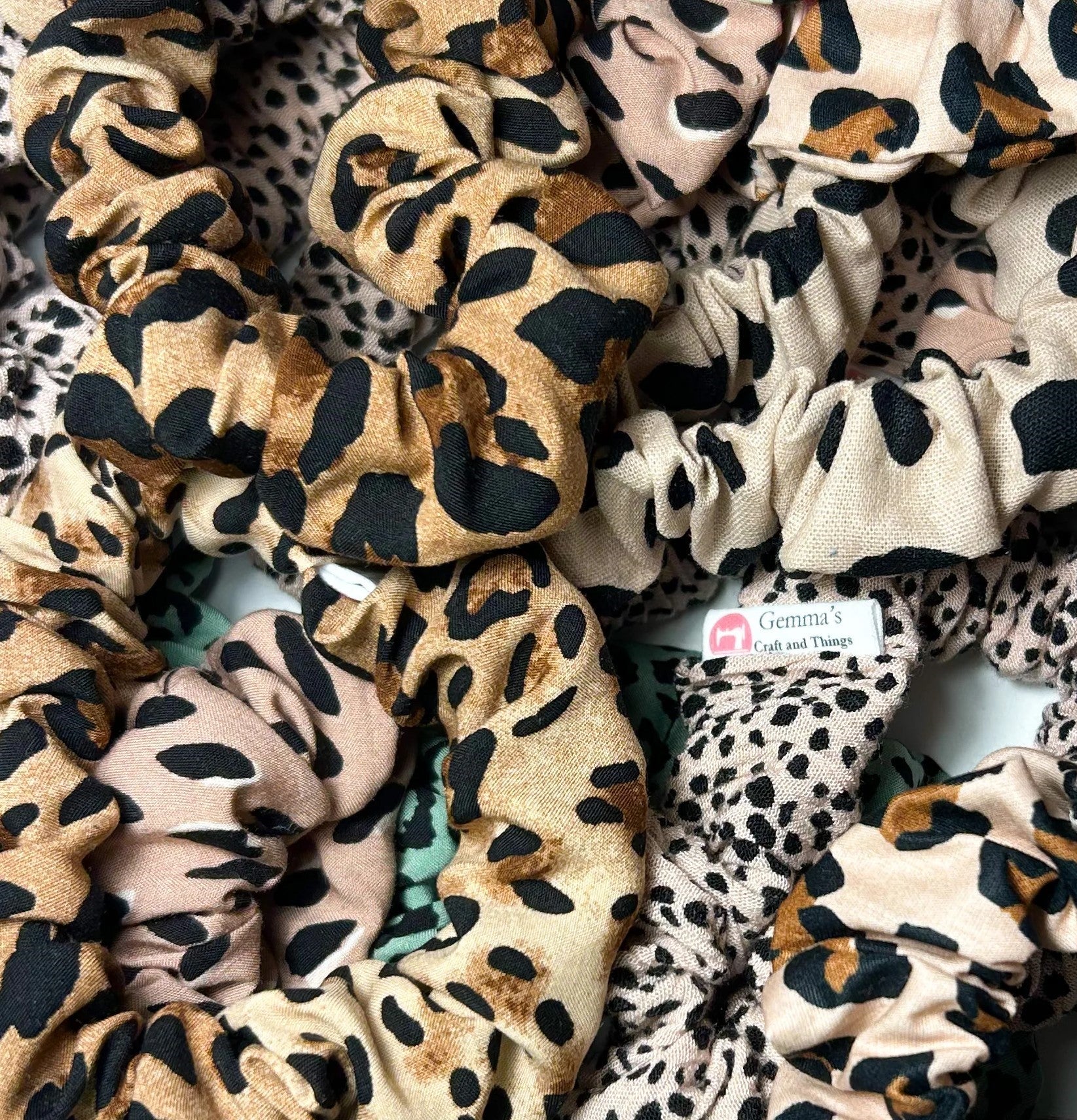 Nove Scrunchie Leopard hair scrunchies