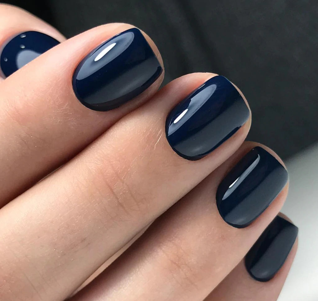 Akzentz Luxio Destiny gel color and finish