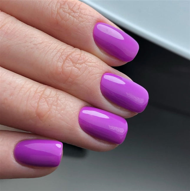 Akzentz Luxio Elite gel color and finish