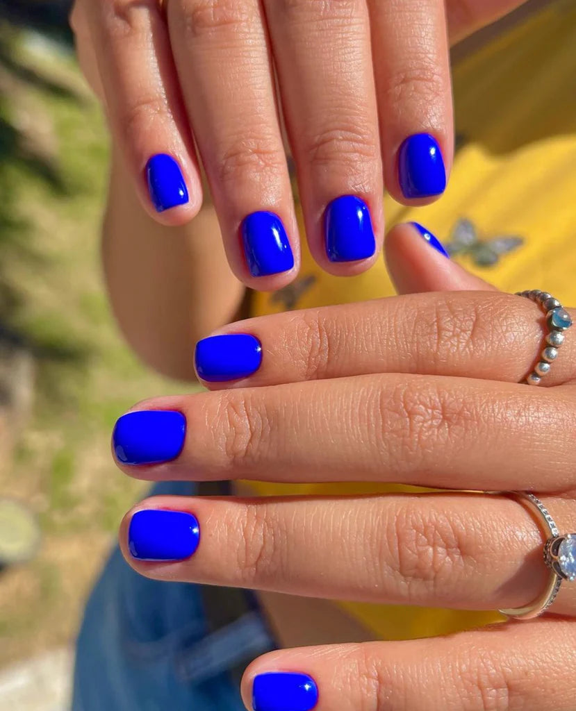 Akzentz Luxio Modern gel color and finish