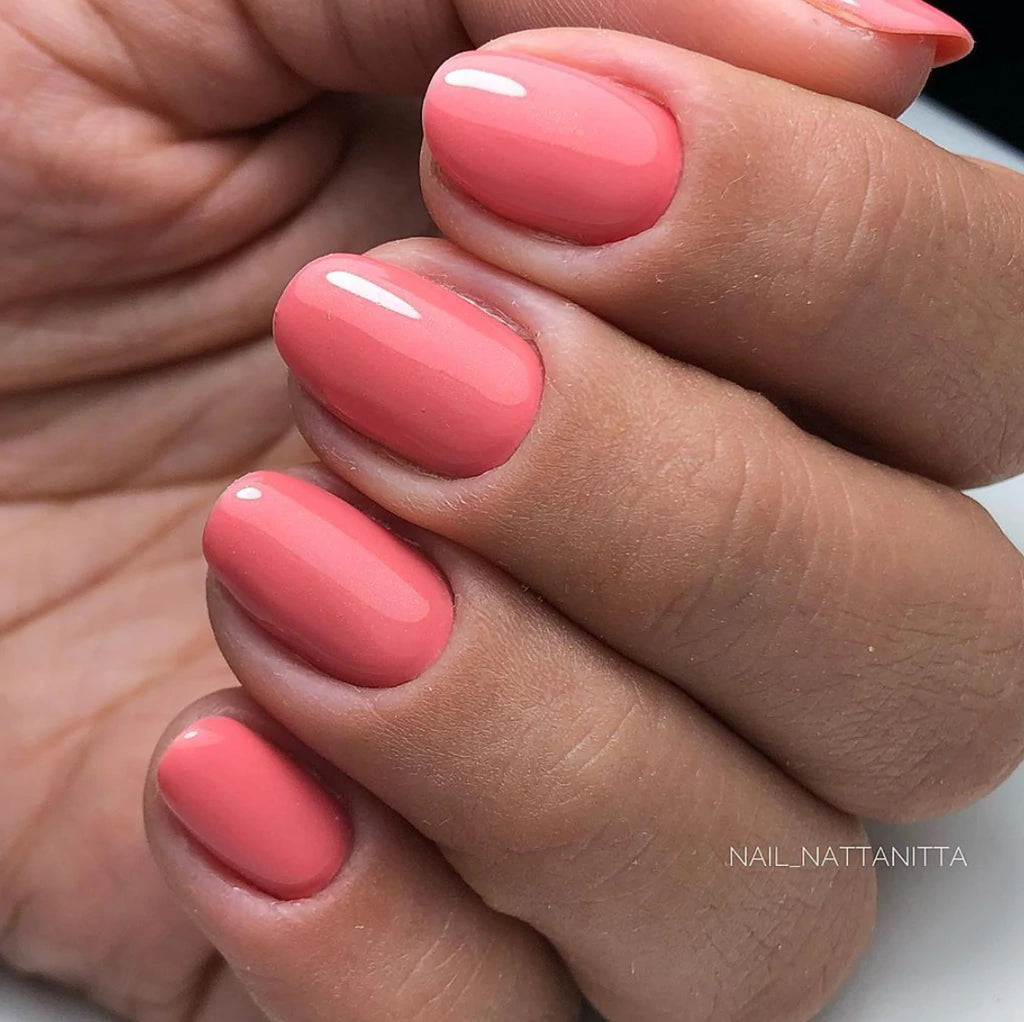 Akzentz Luxio Precocious gel color and finish