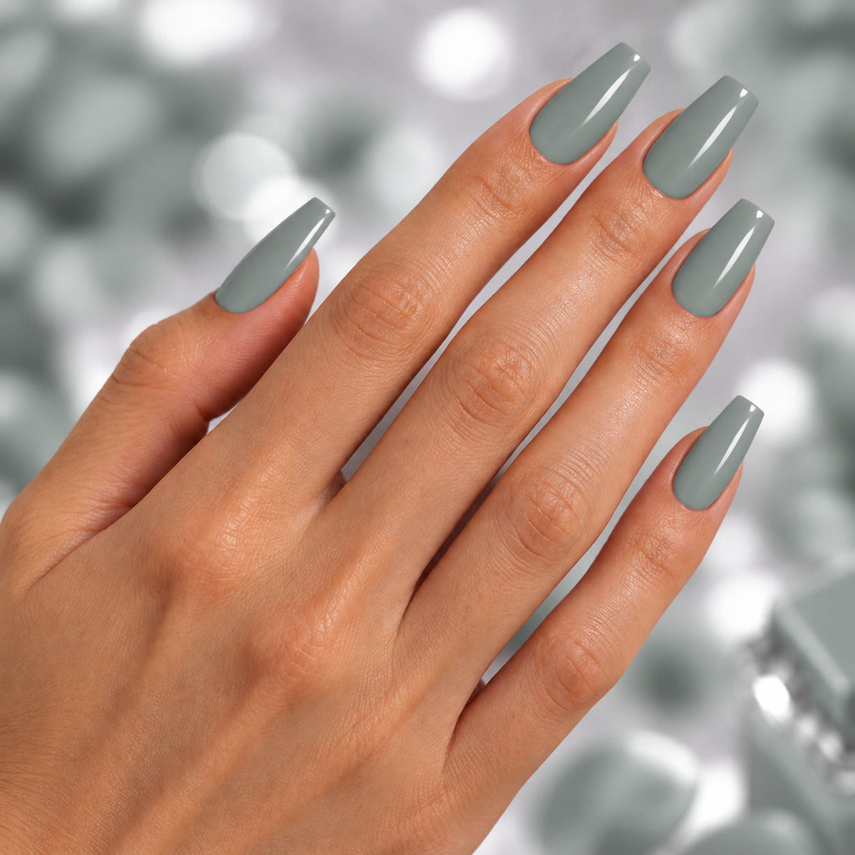 BEMI Creami Tempest P05 nails in a color photo.