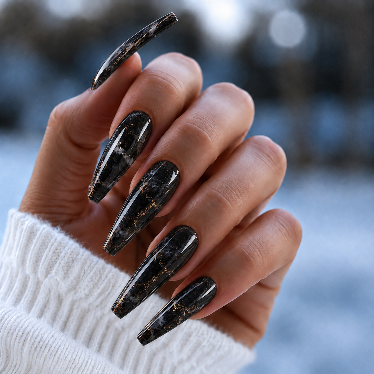 BEMI QTSMKE05 On nails.
